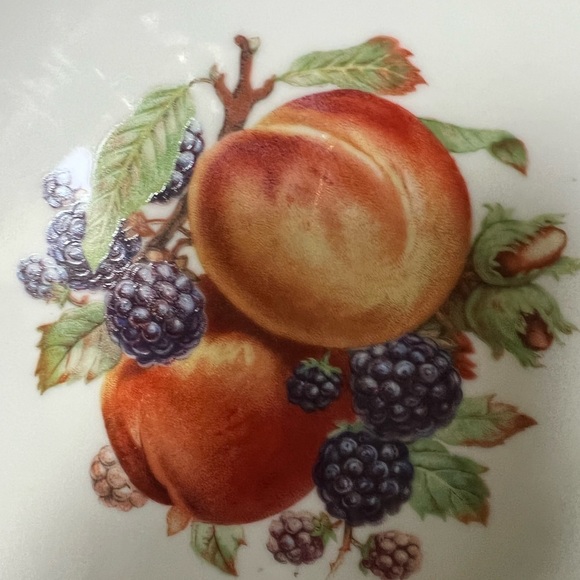 4 - Vintage Painted Porcelain Plates. E&R Golden Crown. - Picture 3 of 8